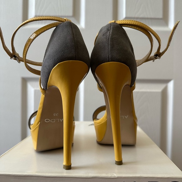 Aldo Size 5 Patent Leather/Suede Mustard and Gray Platform Heels - Picture 4 of 4